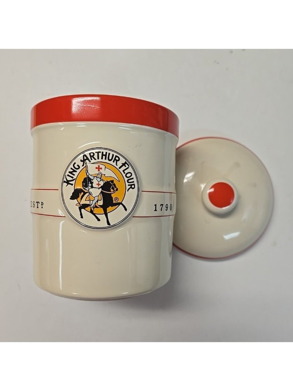 King Arthur Flour Ceramic 1 Quart Canister Crock Style Jar w/Lid Chantal